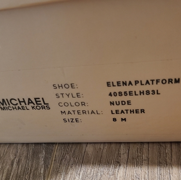 Michael Kors womens Sandals size 8M - Picture 10 of 10